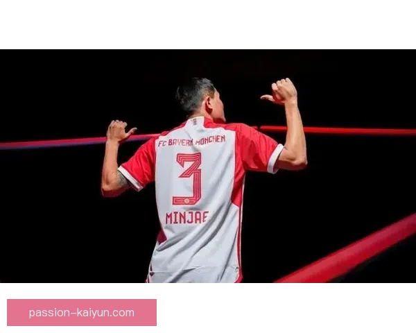 金玟哉在拜仁的主力位置持续受到关注，状态稳健值得期待。