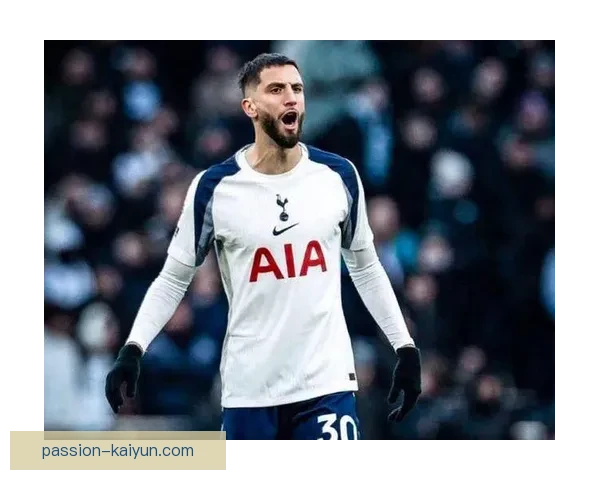 本坦库尔防守拦截表现稳健，成为球队中场的重要屏障